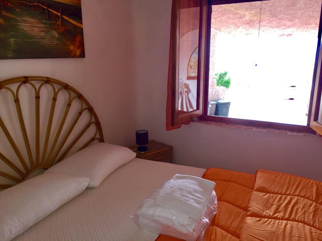 Appartamenti In Villa La Marinedda Isola Rossa Exterior foto